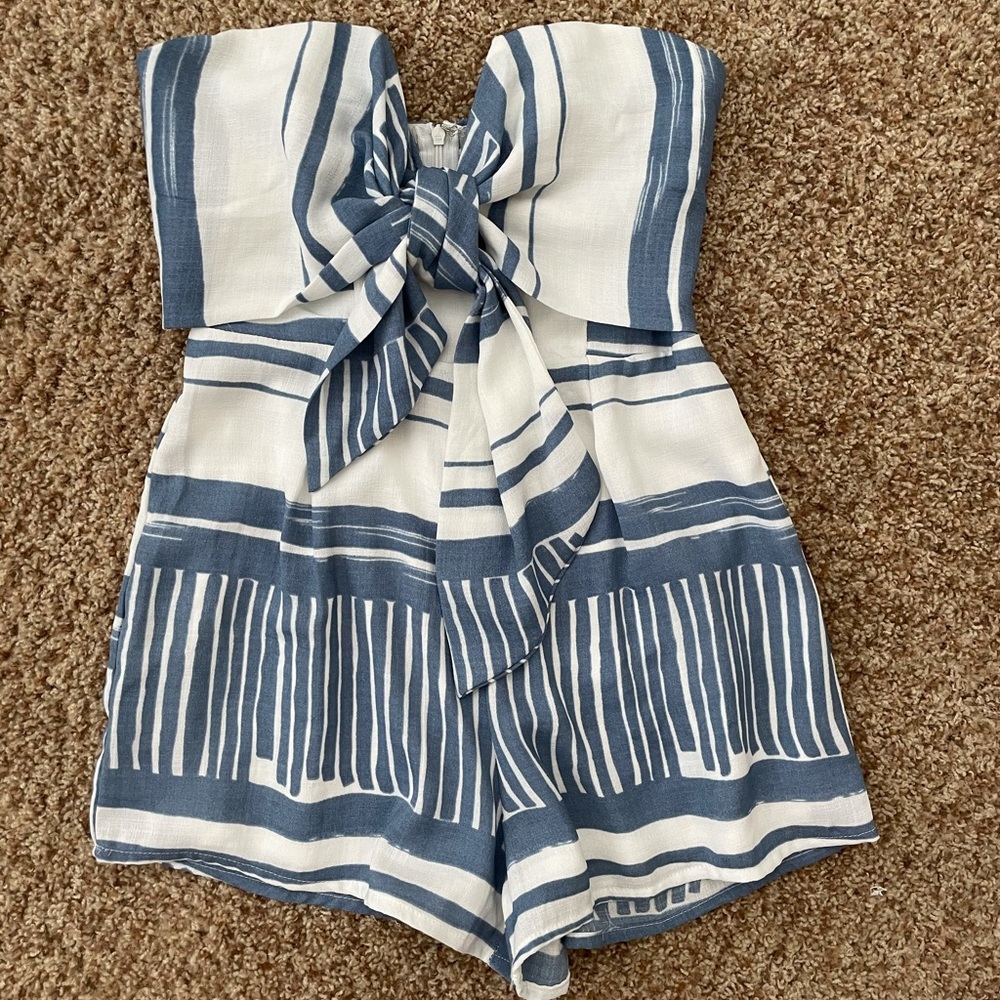Boutique Romper! Size S. Perfect for summer!